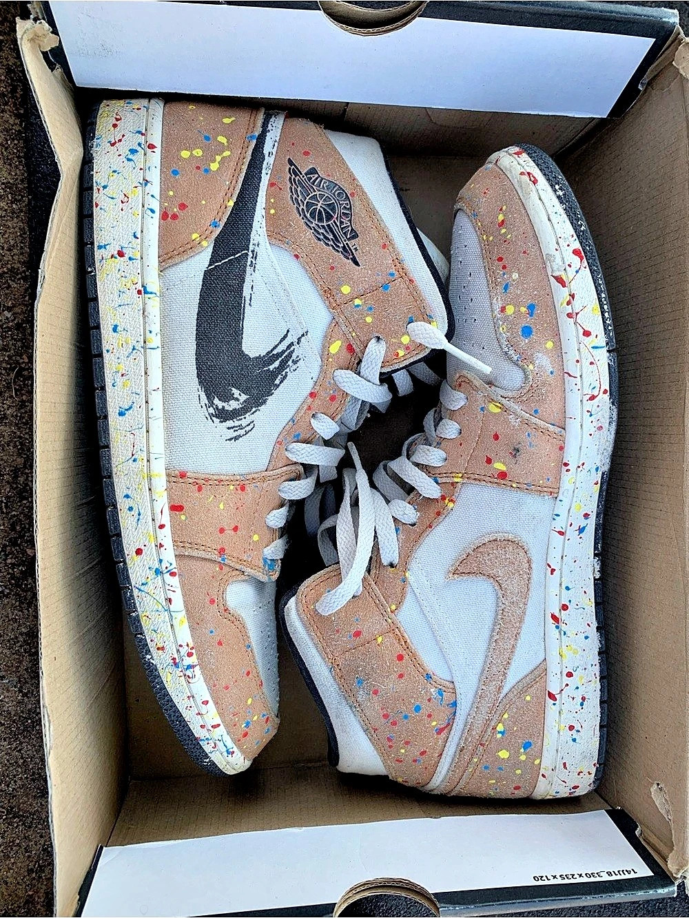 Nike Air Jordan 1 Low Sneakers in Brown & White Like New